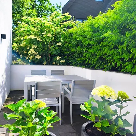 Exclusive 85 Qm Wohnung, Offener Loft-charakter, 24-std Check-in, Separater Eingang, Parkplatz, 6 Personen, 3 Schlafzimmer, Familien- Geschaeftswohnung, Wlan 巴特萨尔茨乌夫伦