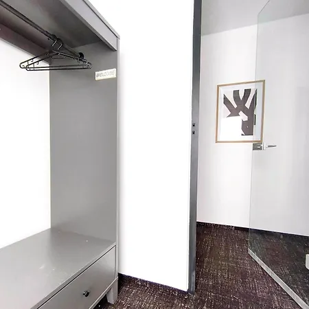 公寓 Exclusive 85 Qm Wohnung, Offener Loft-charakter, 24-std Check-in, Separater Eingang, Parkplatz, 6 Personen, 3 Schlafzimmer, Familien- Geschaeftswohnung, Wlan