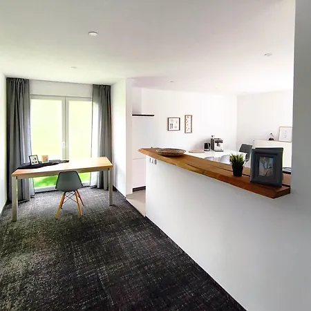 Exclusive 85 Qm Wohnung, Offener Loft-charakter, 24-std Check-in, Separater Eingang, Parkplatz, 6 Personen, 3 Schlafzimmer, Familien- Geschaeftswohnung, Wlan * 巴特萨尔茨乌夫伦
