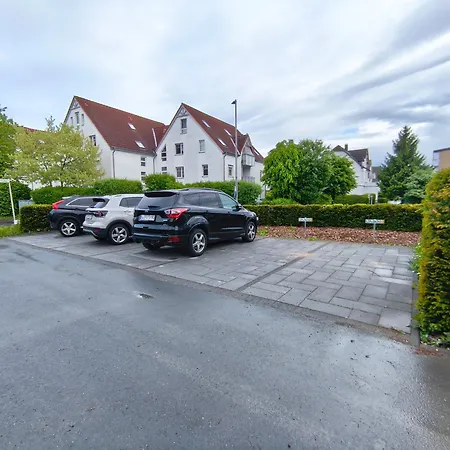 Exclusive 85 Qm Wohnung, Offener Loft-charakter, 24-std Check-in, Separater Eingang, Parkplatz, 6 Personen, 3 Schlafzimmer, Familien- Geschaeftswohnung, Wlan *